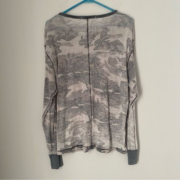 We The Free Free People Women’s Arielle Printed Long Sleeve Crew Neck Top - Picture 4 of 4